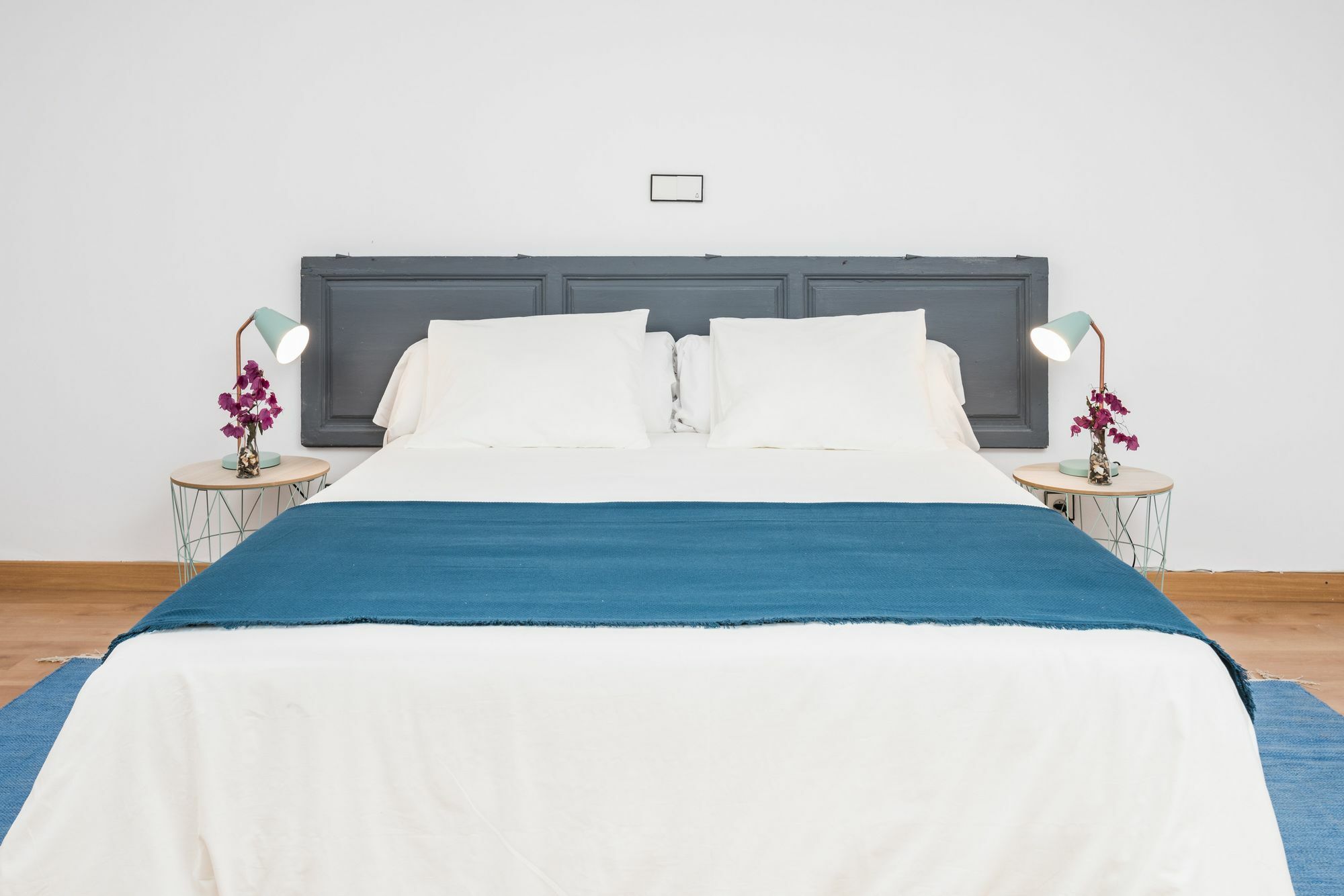 Apartamentos Paseo De La Farola Málaga Exteriör bild