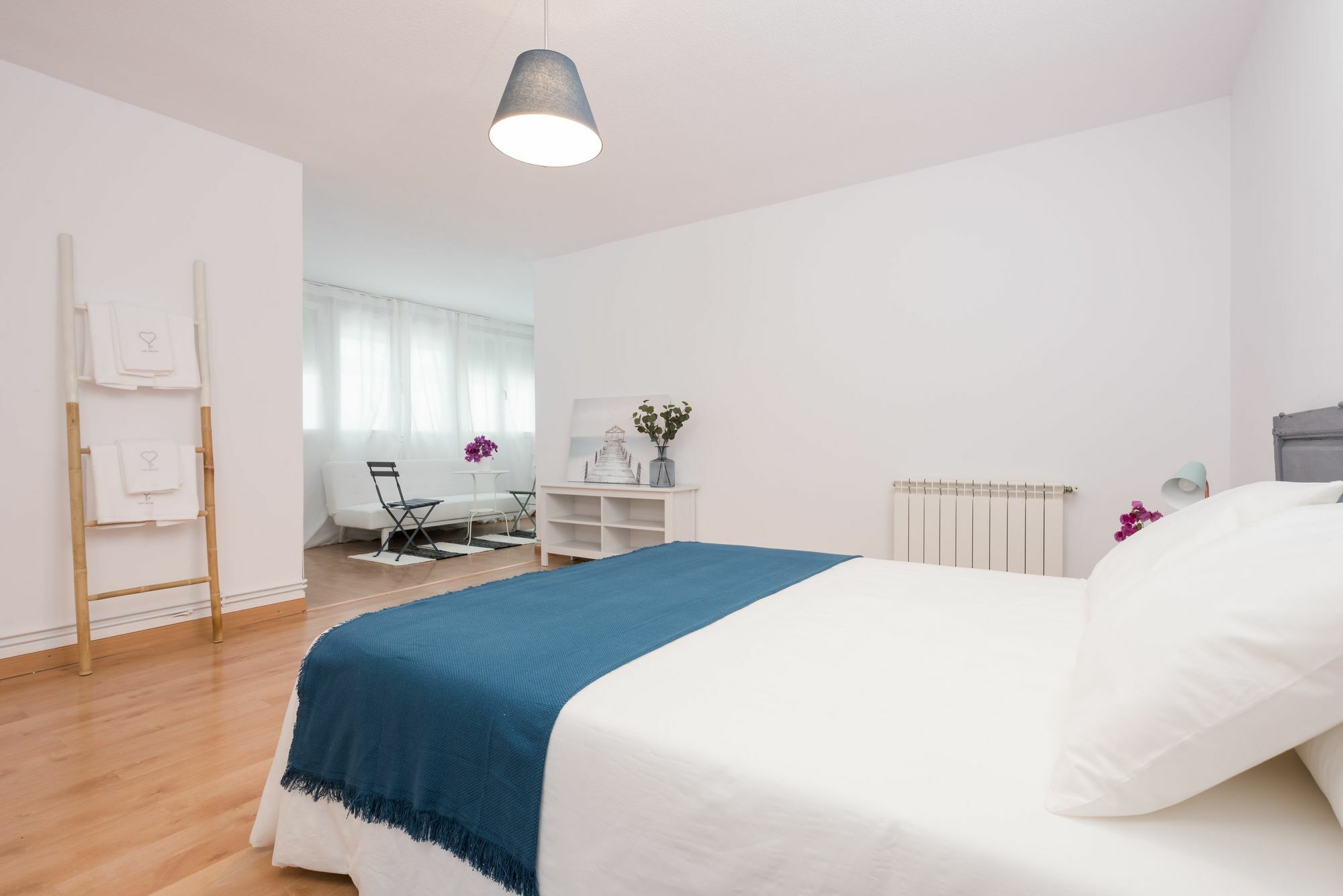 Apartamentos Paseo De La Farola Málaga Exteriör bild