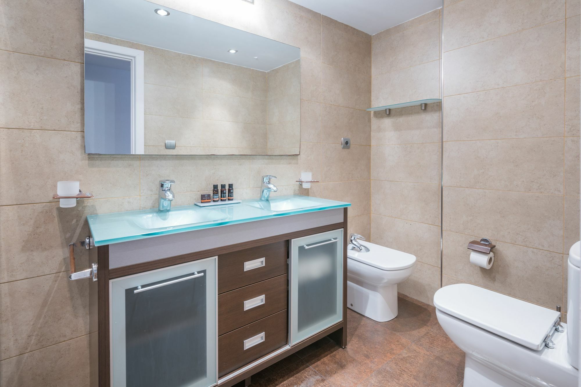 Apartamentos Paseo De La Farola Málaga Exteriör bild